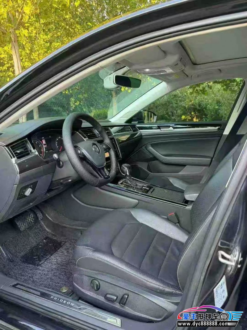 20年大众辉昂轿车抵押车出售