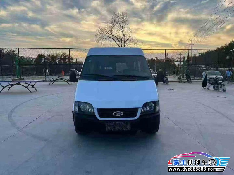 13年福特全顺轿车抵押车出售