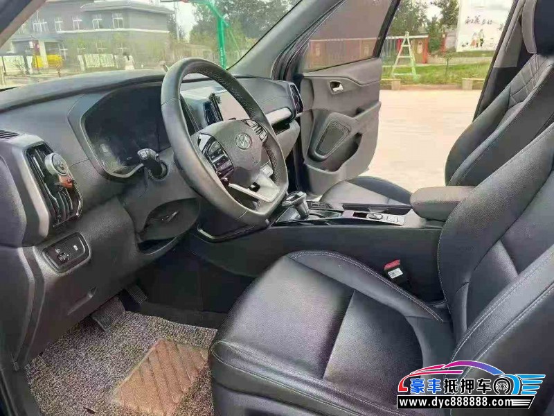 22年现代ix35轿车抵押车出售