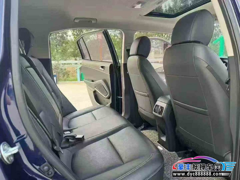 22年现代ix35轿车抵押车出售