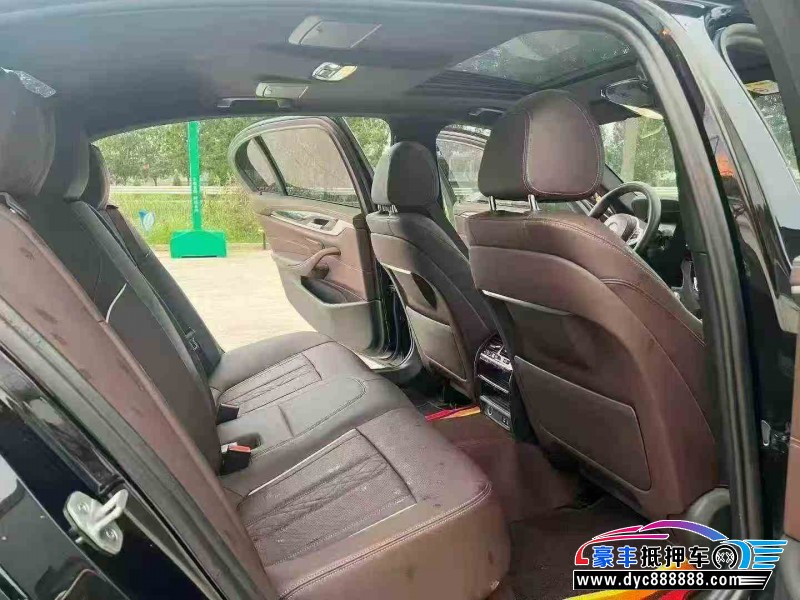 22年宝马5系轿车抵押车出售