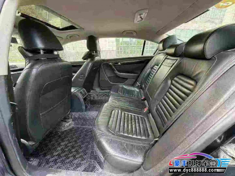 13年大众迈腾轿车抵押车出售