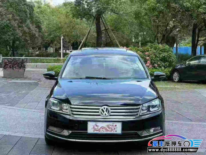 13年大众迈腾轿车抵押车出售