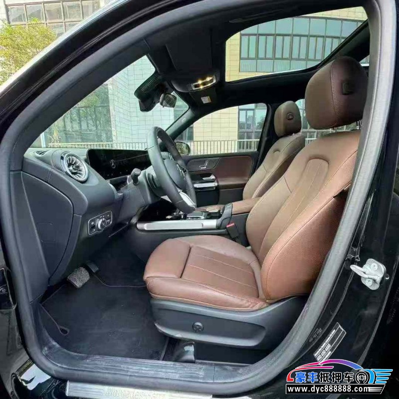 24年奔驰GLB轿车抵押车出售