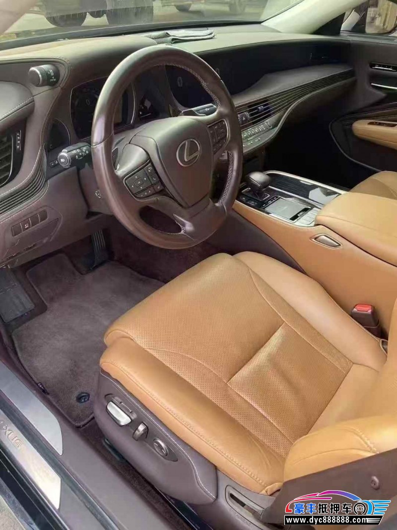 20年雷克萨斯LS轿车抵押车出售