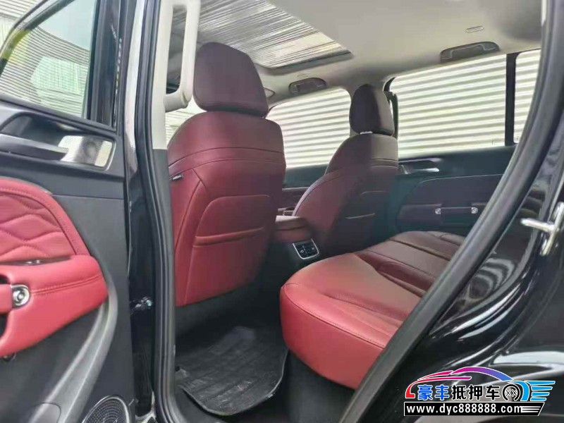 25年WEY坦克300轿车抵押车出售