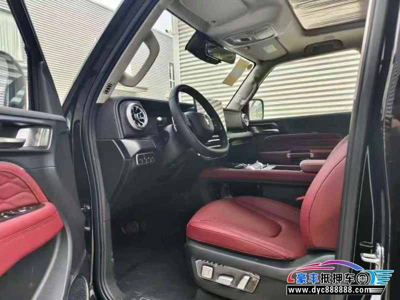 25年WEY坦克300轿车抵押车出售