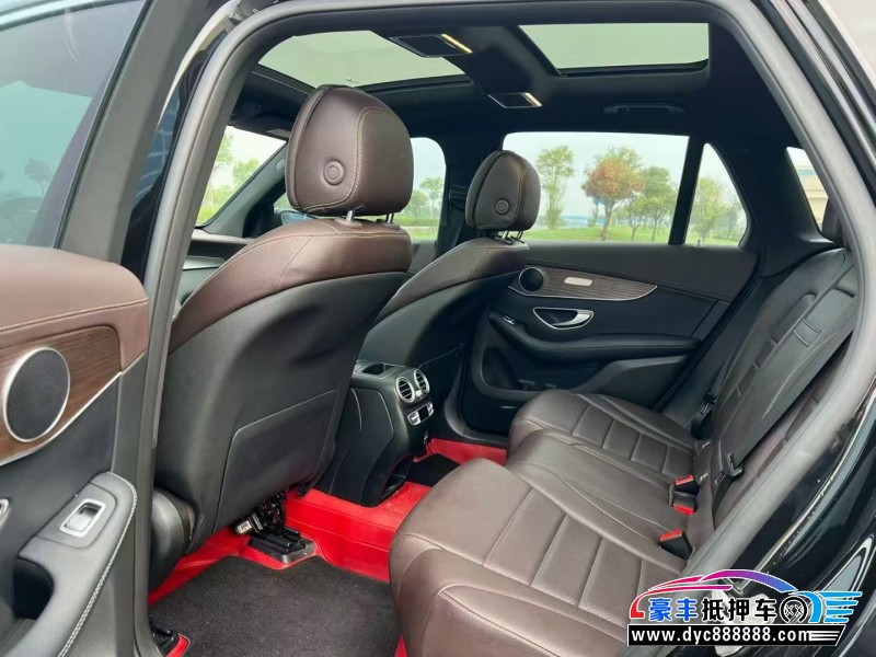 22年奔驰GLC轿车抵押车出售