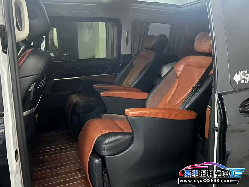 18年奔驰V轿车抵押车出售