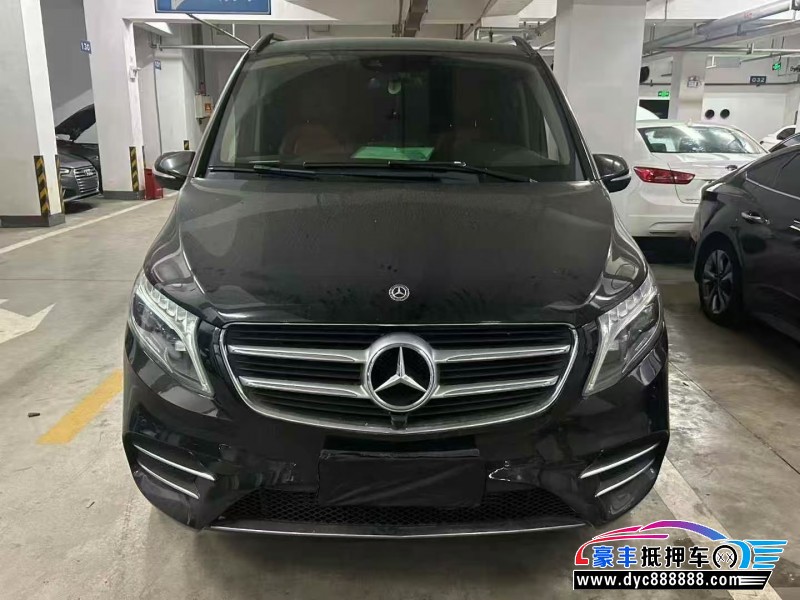 18年奔驰V轿车抵押车出售