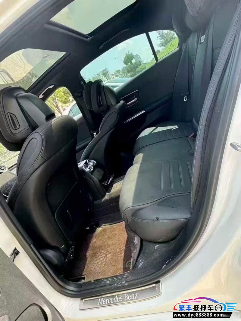 24年奔驰C轿车抵押车出售