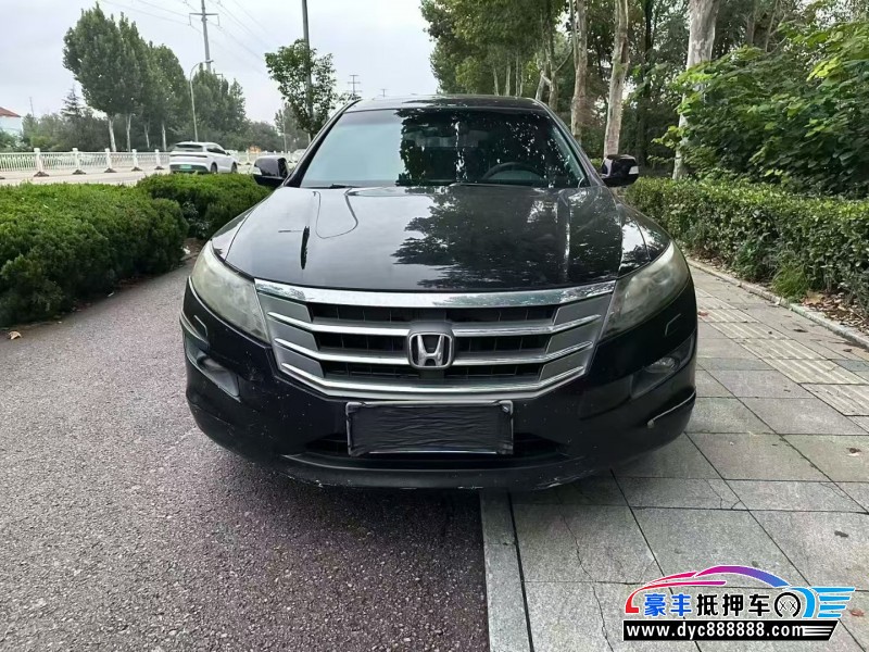 13年本田歌诗图轿车抵押车出售