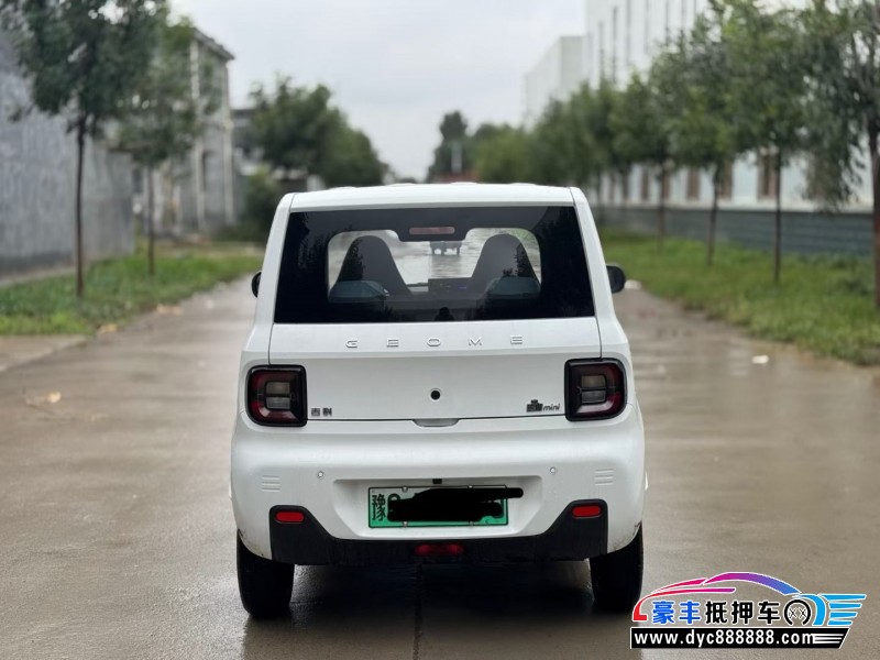 25年吉利熊猫轿车抵押车出售