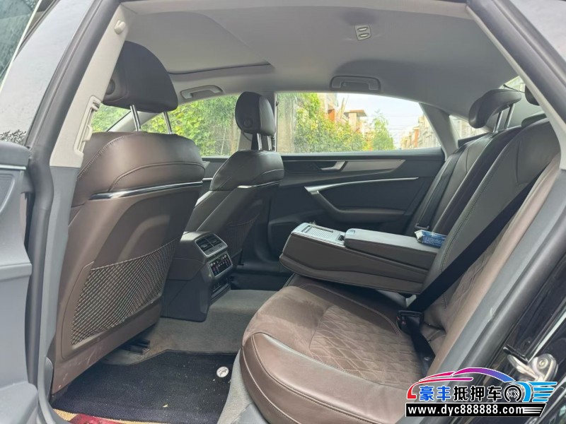 24年奥迪A7轿车抵押车出售