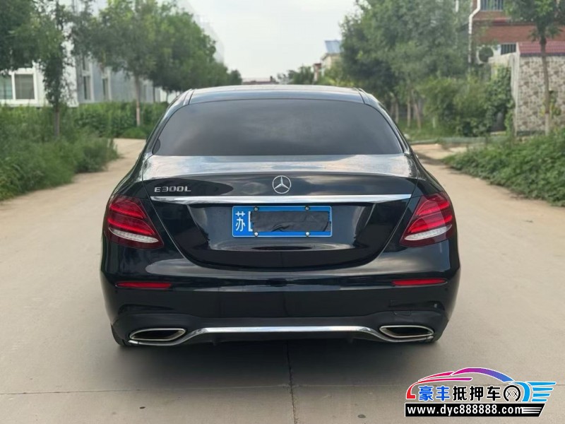 18年奔驰E轿车抵押车出售