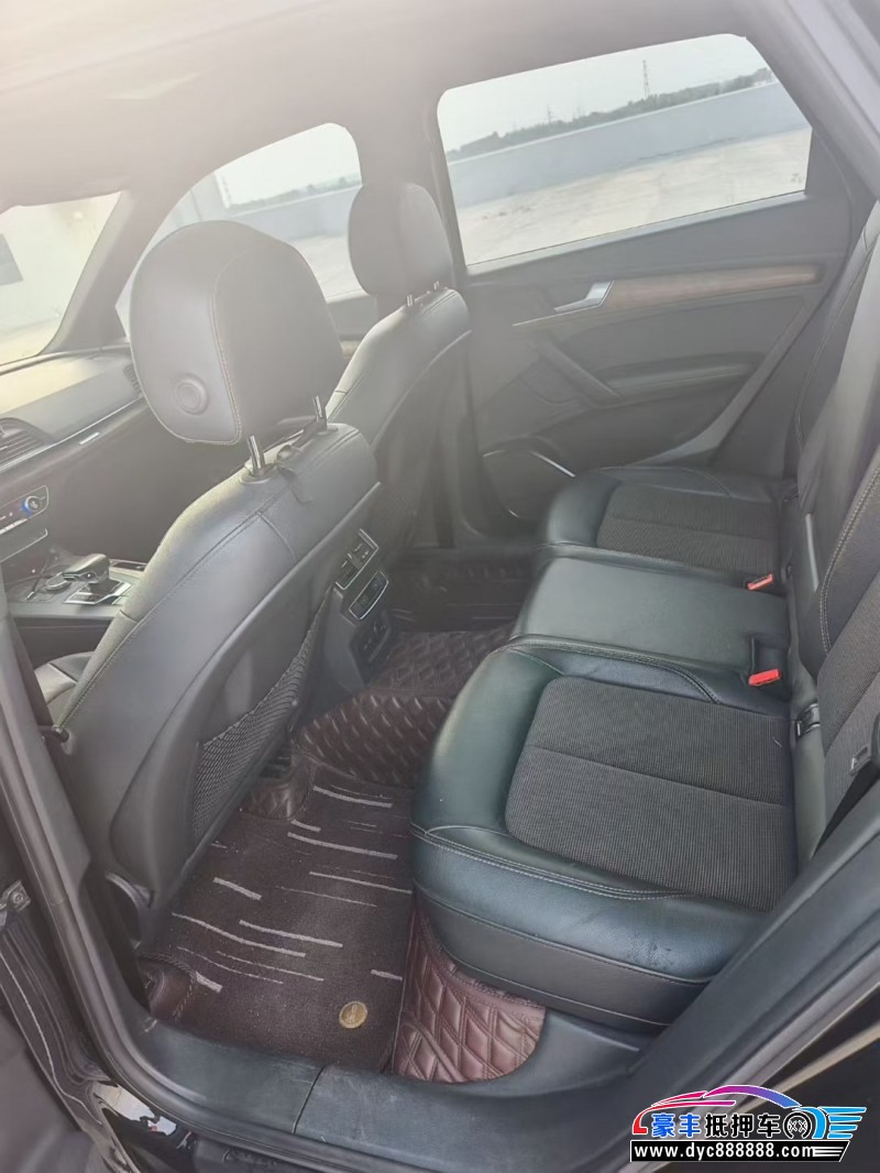 20年奥迪Q5轿车抵押车出售