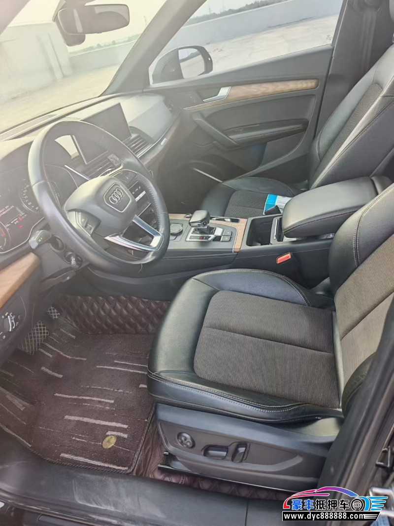 20年奥迪Q5轿车抵押车出售