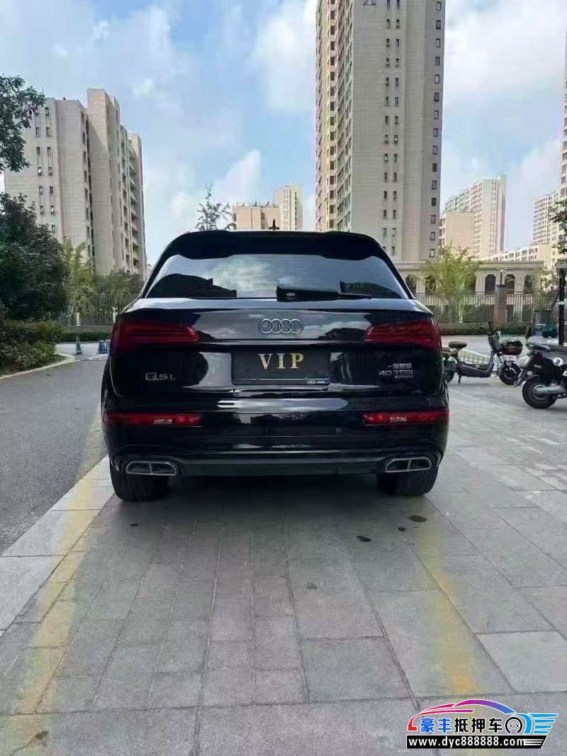 23年奥迪Q5轿车抵押车出售