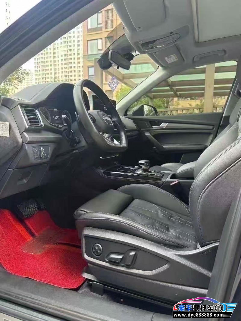 23年奥迪Q5轿车抵押车出售