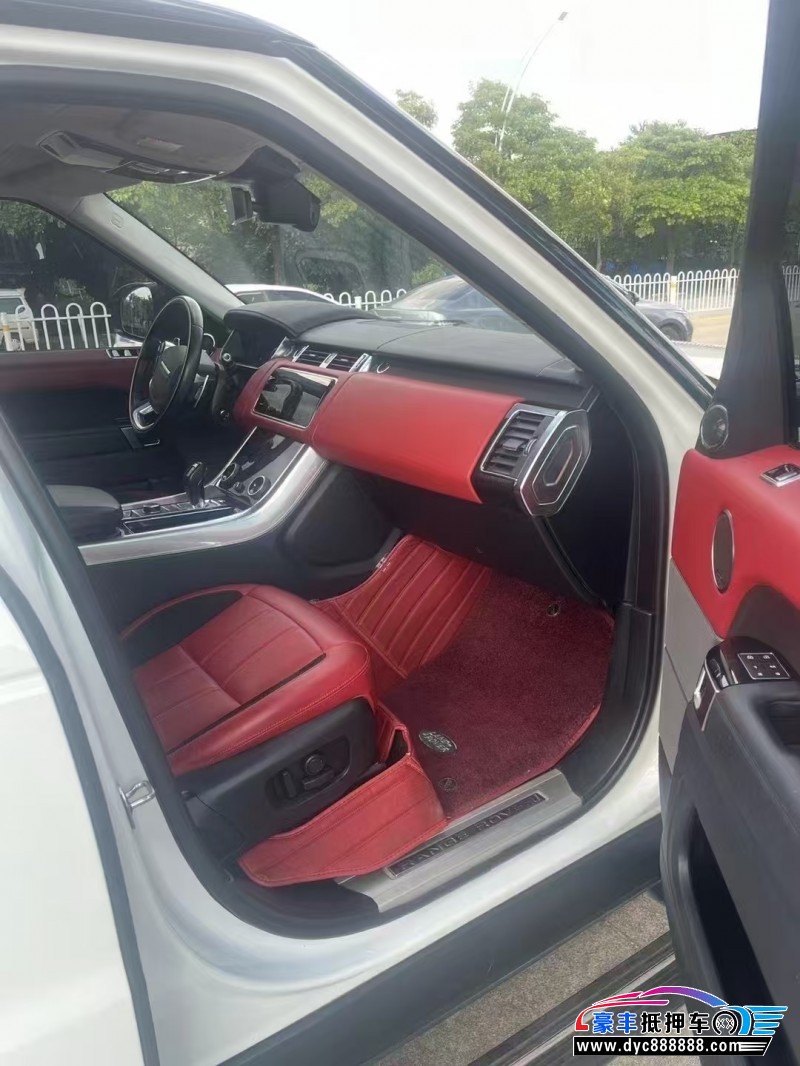 22年路虎揽胜运动轿车抵押车出售