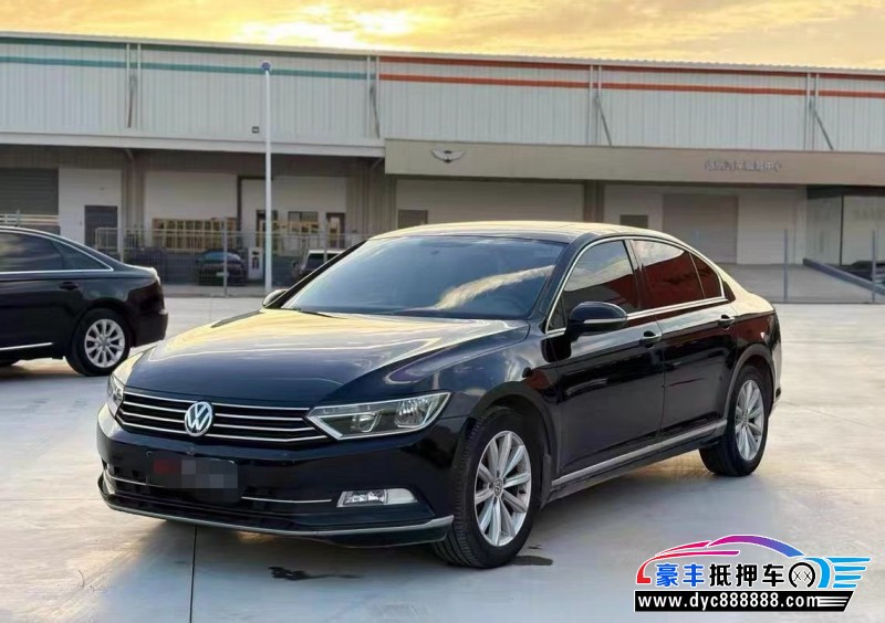 18年大众迈腾轿车抵押车出售