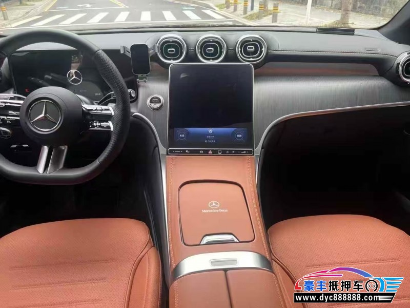 24年奔驰GLC轿车抵押车出售