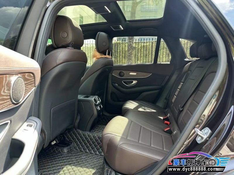 22年奔驰GLC轿车抵押车出售