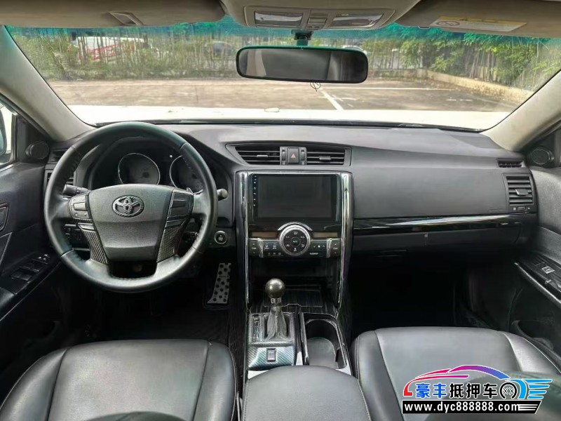 12年丰田锐志轿车抵押车出售