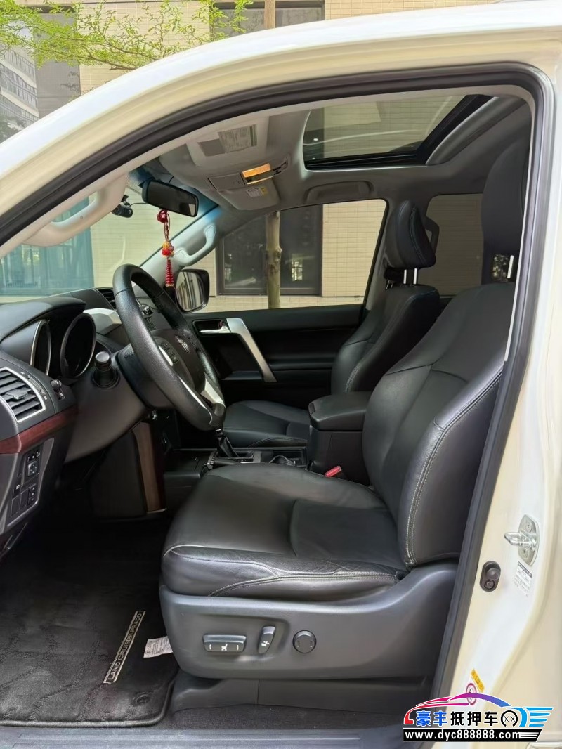 17年丰田普拉多（霸道）轿车抵押车出售