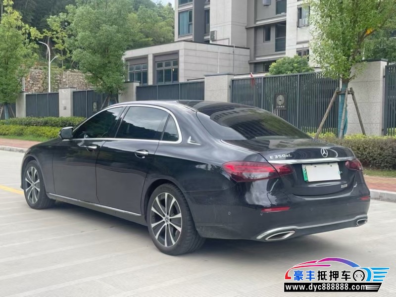 22年奔驰E轿车抵押车出售