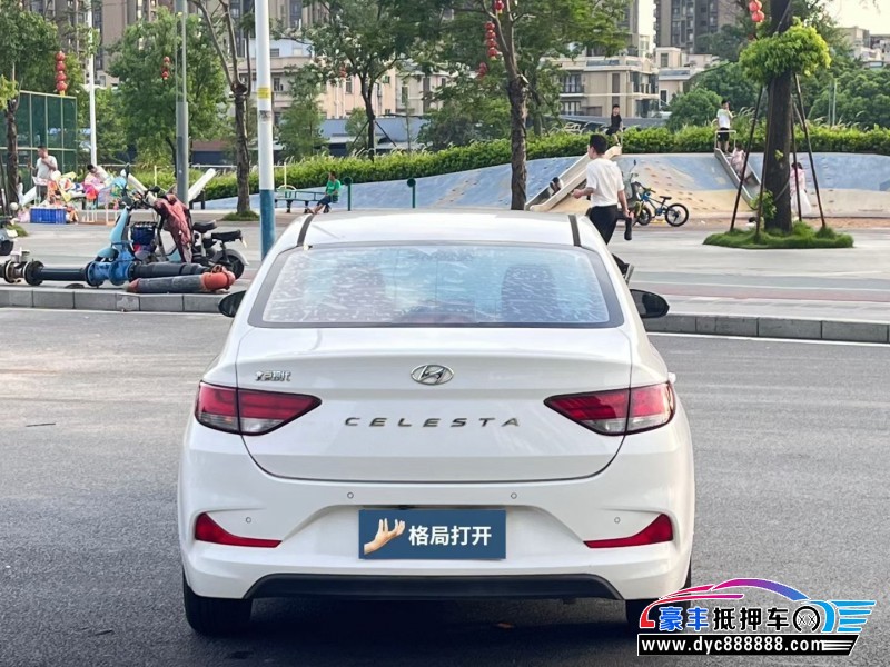 19年现代悦动轿车抵押车出售