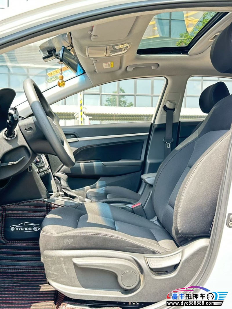 19年现代领动轿车抵押车出售