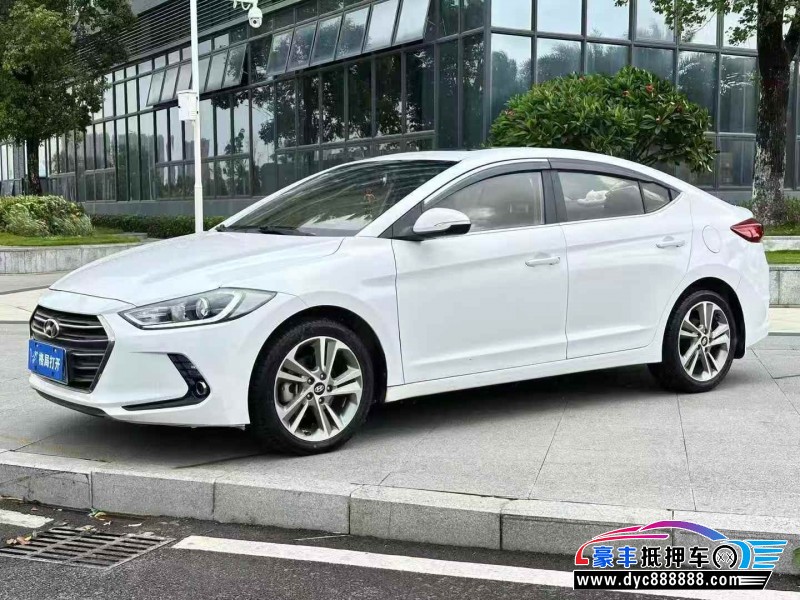 17年现代领动轿车抵押车出售