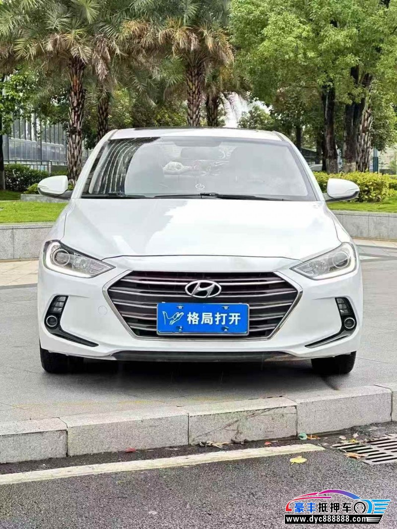 17年现代领动轿车抵押车出售