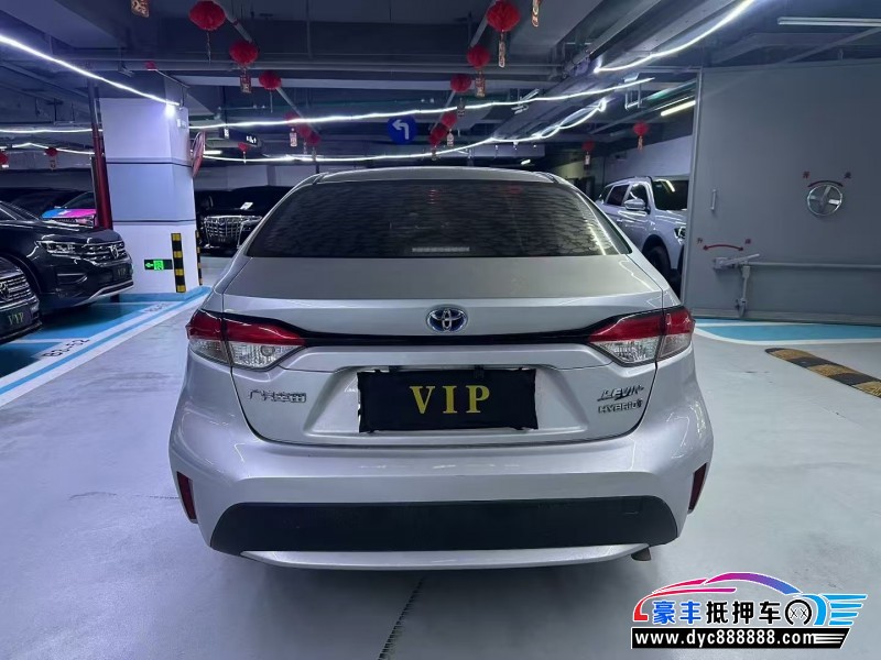 21年丰田雷凌轿车抵押车出售