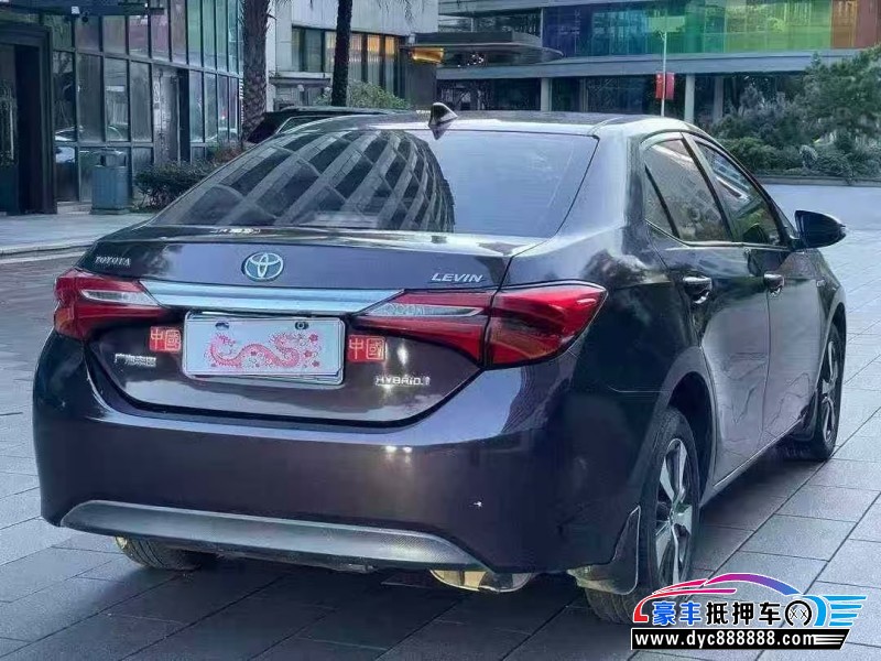 18年丰田雷凌轿车抵押车出售