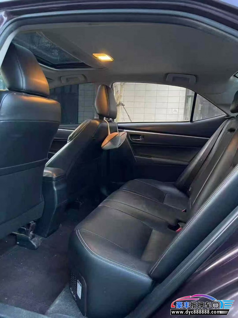 18年丰田雷凌轿车抵押车出售