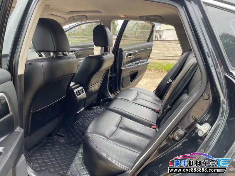 18年日产天籁轿车抵押车出售