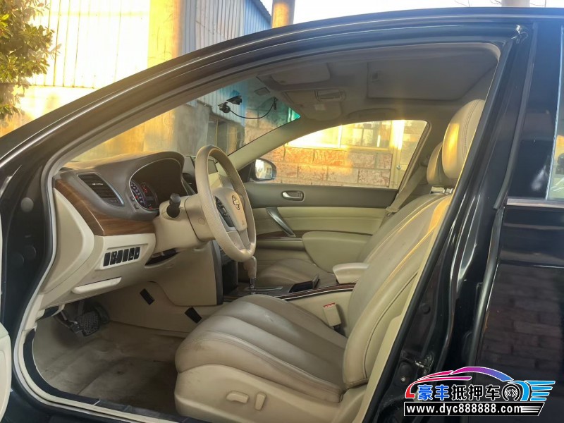 22年日产天籁轿车抵押车出售