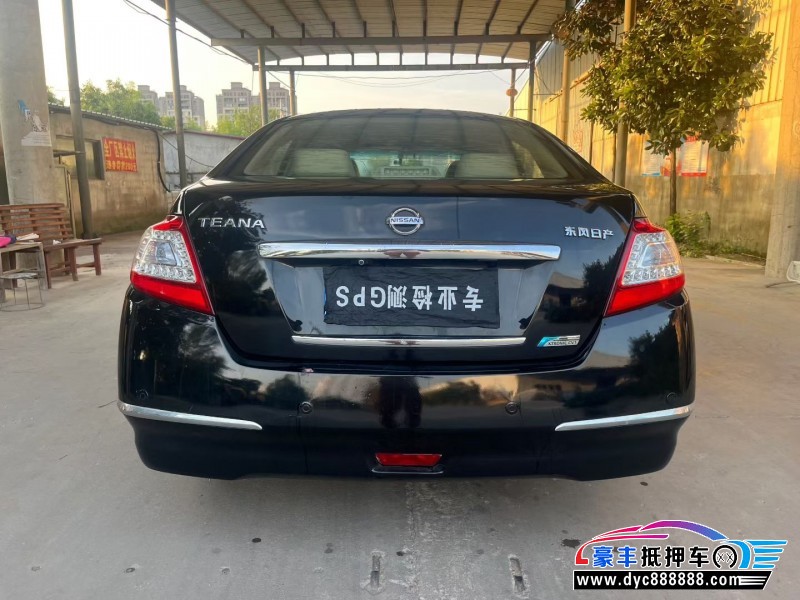 22年日产天籁轿车抵押车出售