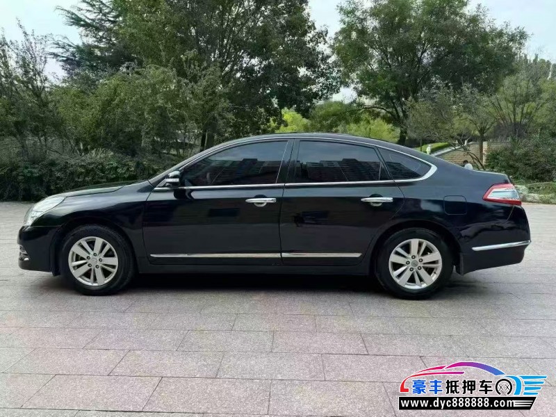 12年日产天籁轿车抵押车出售