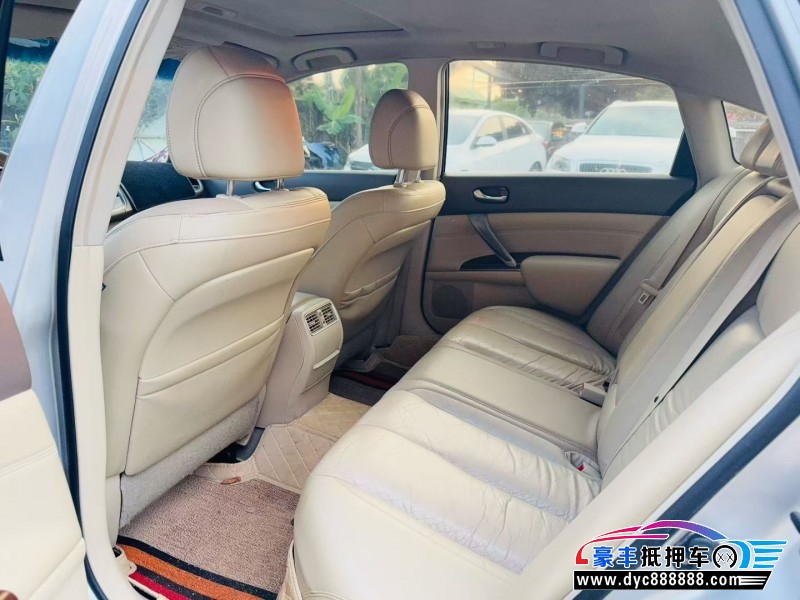 09年日产天籁轿车抵押车出售