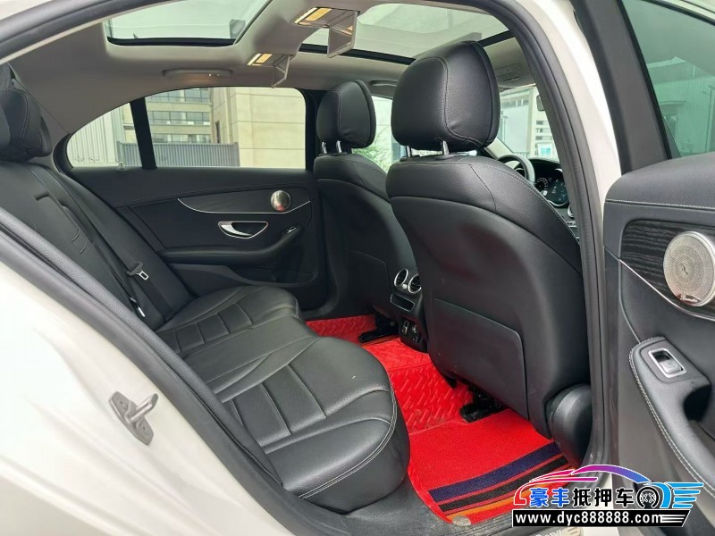 21年奔驰C轿车抵押车出售