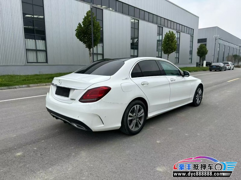 21年奔驰C轿车抵押车出售