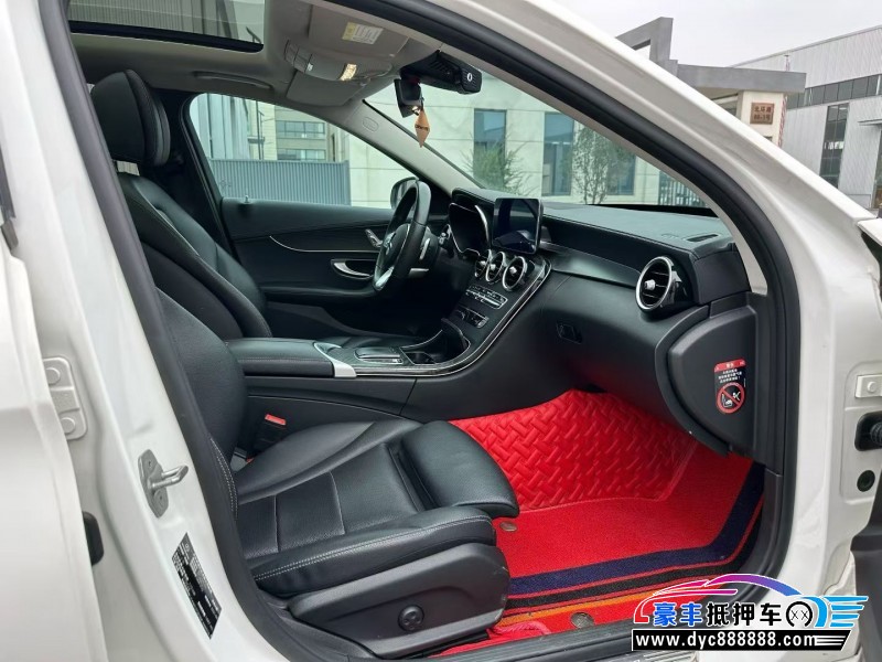 21年奔驰C轿车抵押车出售