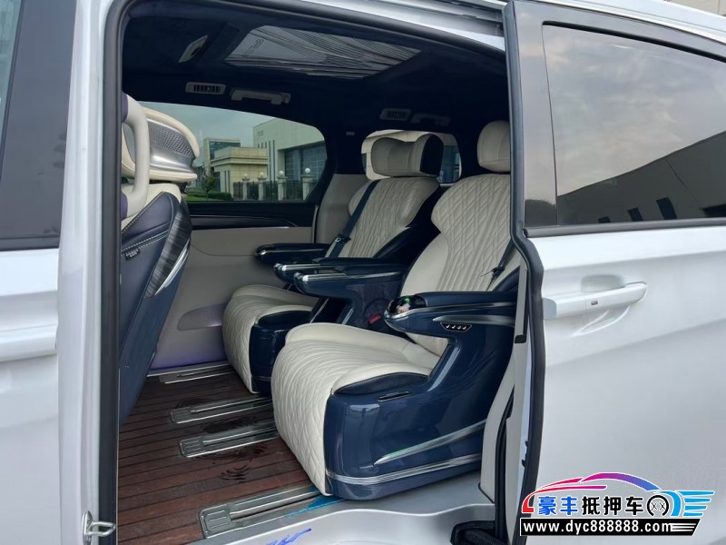 22年别克GL8轿车抵押车出售