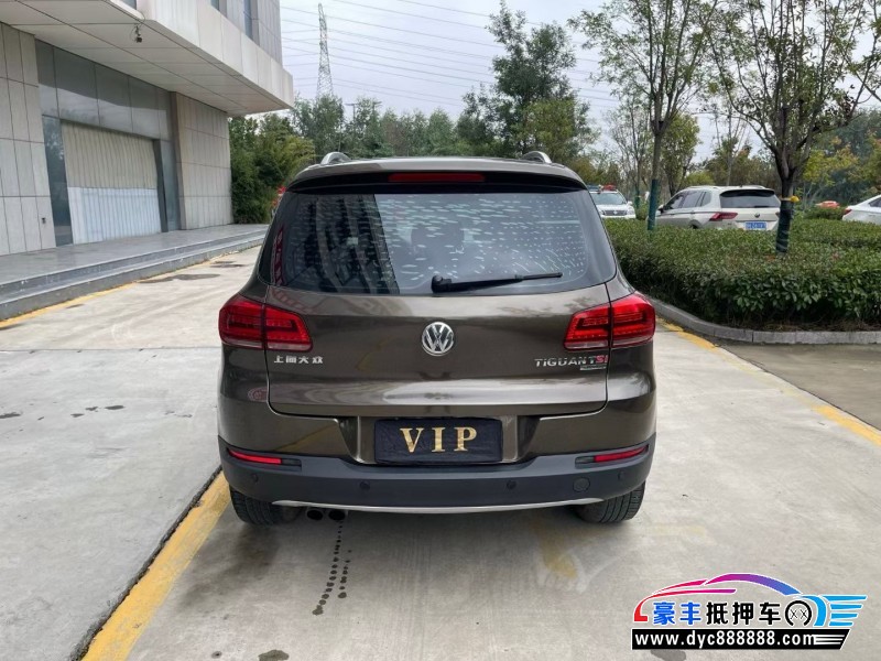 14年大众途观轿车抵押车出售