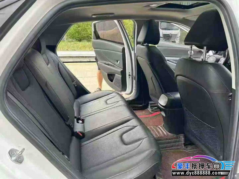 21年现代伊兰特轿车抵押车出售