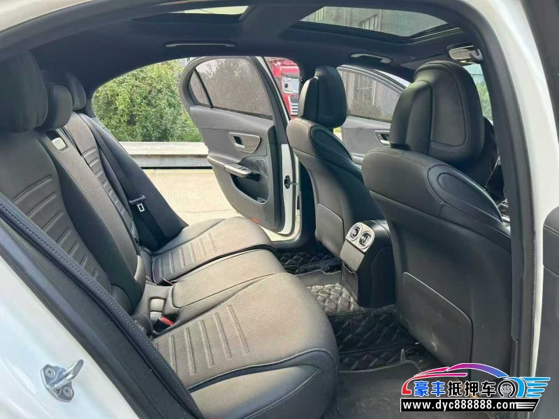 23年奔驰C轿车抵押车出售