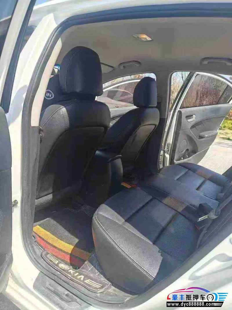 18年起亚K3轿车抵押车出售